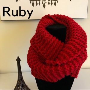 Infinity scarf in Ruby Red